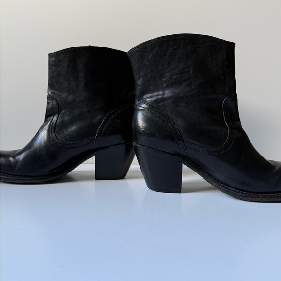 Frye Leslie Women’s Black Leather Western Zip Booties size 8.5 - Picture 7 of 10